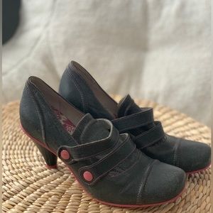 Fly London, Blue grey heels with pink detail.